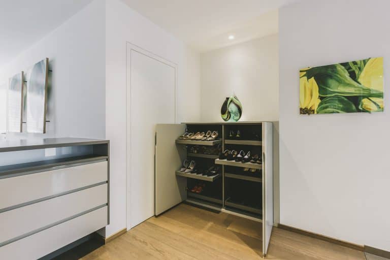 Tischlerei Ulrich Wohnung HS Eingang Schuhregal Schuhe Wien 3